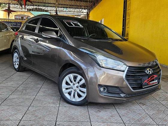HYUNDAI HB20 1.6 COMFORT PLUS 16V FLEX 4P AUTOMÁTICO HYUNDAI HB20 1.6 COMFORT PLUS 16V FLEX 4P AUTOMÁTICO